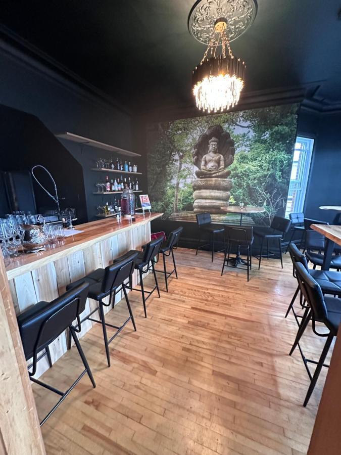 Lachute Auberge Et Bistro Namaste מראה חיצוני תמונה
