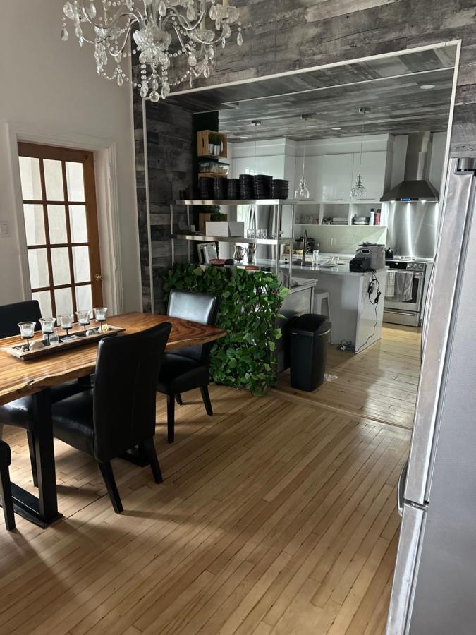 Lachute Auberge Et Bistro Namaste מראה חיצוני תמונה